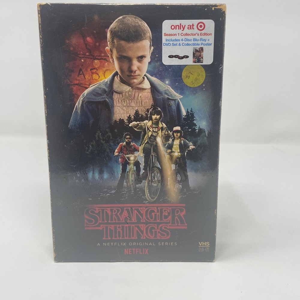 The movie stranger things season one collectors edition Dvd/Blu-rays (NWOT)
